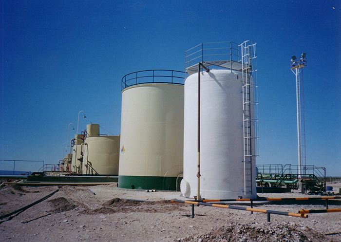 Oil/water separators